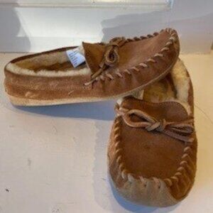 LL Bean Kids' Wicked Good Slippers (size 3)